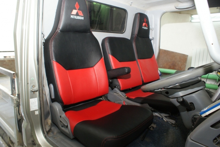 Перетяжка сидений Mitsubishi Canter